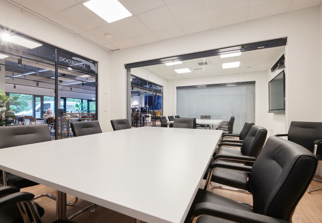Meetingraum Glastrennwaende Glaserei Richter 2