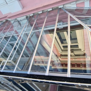 Sanierung Glasvordach Wintergarten nachher